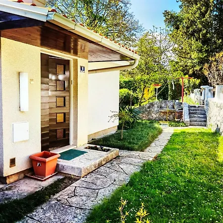 Villa Nada: Beachside Oasis With Sauna And Hot Tubs *