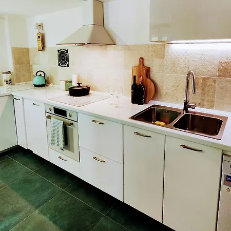 Villa Nada: Beachside Oasis With Sauna And Hot Tubs *
