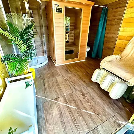 Nada: Beachside Oasis With Sauna And Hot Tubs *